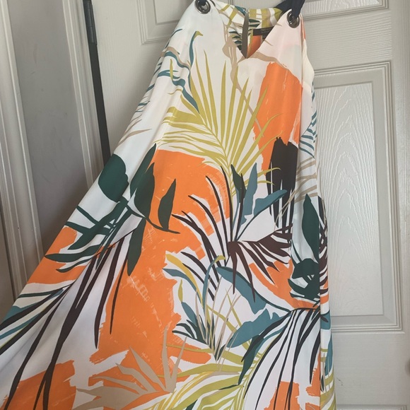 Dress - Picture 5 of 7